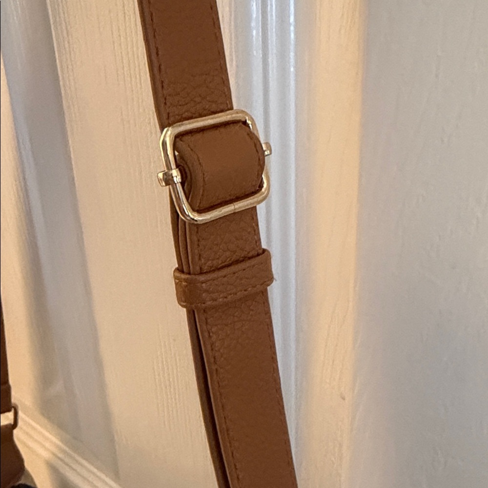 A new day blue and cream colored striped crossbody purse - Picture 3 of 5